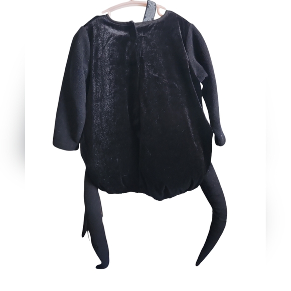 Authentic kids hallowen costume size 2t - Picture 3 of 6